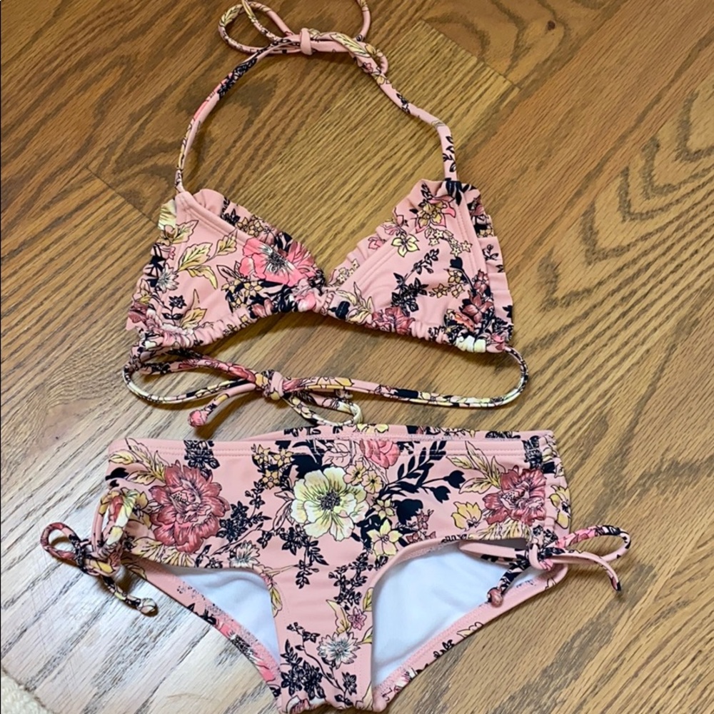 Toddler girls Billabong floral bikini size 4T
